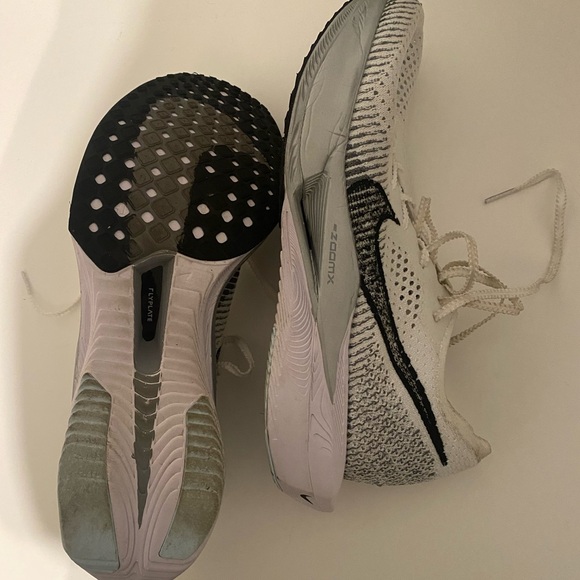 Nike Vaporfly 3’s - Picture 6 of 6